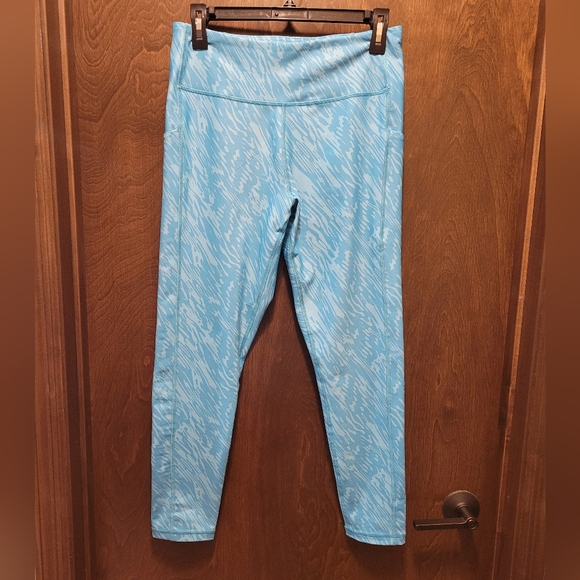 Tek Gear Aqua & White Capri Leggings - Picture 1 of 11